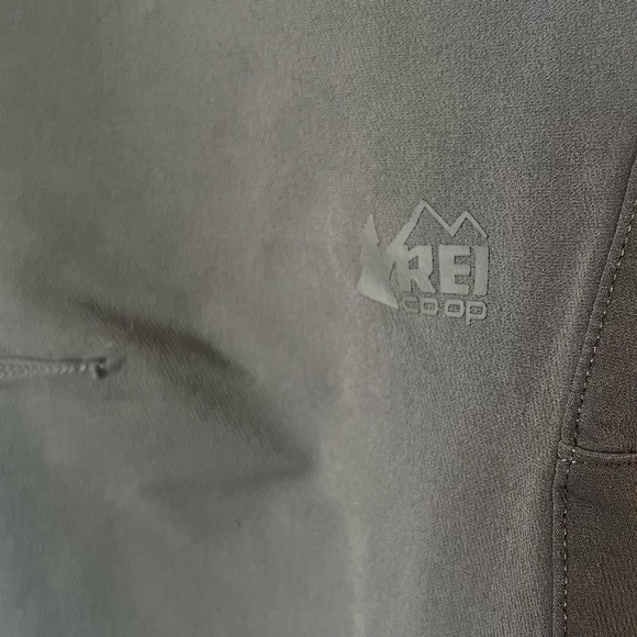 REI Women's Hiking Pants - Dark Green - Picture 3 of 7